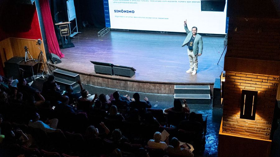 Apresentação com participação da plateia